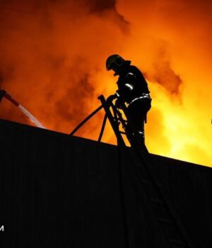 РФ-продовжує-атакувати-Одещину:-спалахнули-пожежі,-серед-поранених-–-діти