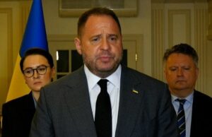 До Києва приїде міністр Сухопутних військ США: Єрмак розповів про мету візиту До Києва-приїде-міністр-Сухопутних-військ-США:-Єрмак-розповів-про-мету-візиту