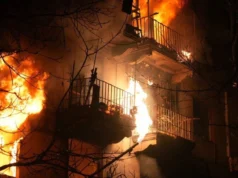 Ворожа атака на Запоріжжя: семеро поранених, пошкоджено багатоповерхівки та інфраструктуру Ворожа-атака-на-Запоріжжя:-семеро-поранених,-пошкоджено-багатоповерхівки-та-інфраструктуру