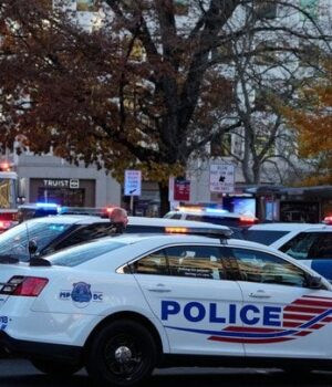 Біля-Білого-дому-сталася-стрілянина —-є поранені