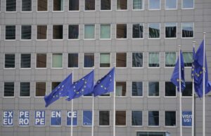 ЄС дістав «козир» у відповідь на домовленості щодо війни між США та РФ — журналістка ЄС дістав-«козир»-у відповідь-на домовленості-щодо-війни-між-США-та РФ —-журналістка