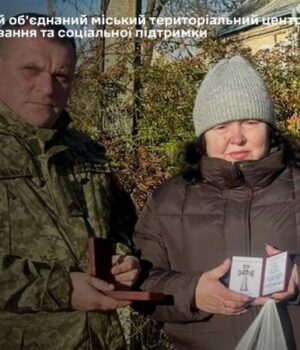 Матері-загиблого-Героя-з-Волині-вручили-посмертну-відзнаку-сина