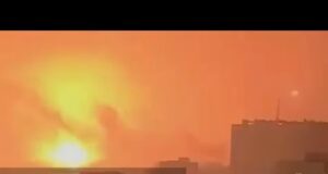 Різнобарвʼя ночі проти 25 листопада на болотах, реалізоване силами СОУ. (ВІДЕО) Різнобарвʼя ночі проти 25 листопада на болотах, реалізоване силами СОУ. (ВІДЕО)