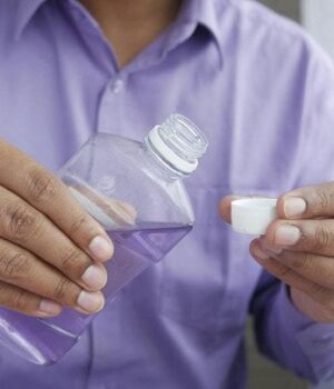 Стоматологи-розкрили-помилку:-коли-слід-використовувати-ополіскувач-для-рота Стоматологи-розкрили-помилку:-коли-слід-використовувати-ополіскувач-для-рота