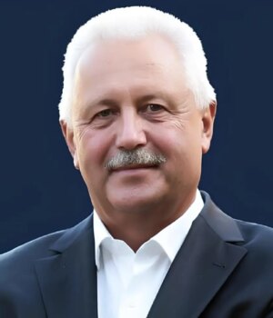 НАЗК-знайшло-в-декларації-депутата-з-Волині-«безцінні»-автівки НАЗК-знайшло-в-декларації-депутата-з-Волині-«безцінні»-автівки