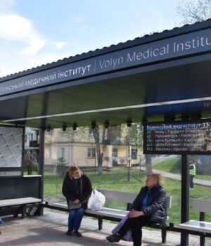 У-Луцьку-тимчасово-не-працюватимуть-табло-на-зупинках-громадського-транспорту