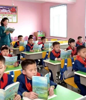 Північна-Корея-запровадила-російську-мову-як-обов&apos;язковий-предмет-у-школах