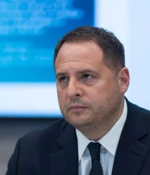 НАБУ-і-САП-проводять-обшуки-у-Єрмака-–-джерела НАБУ-і-САП-проводять-обшуки-у-Єрмака-–-джерела