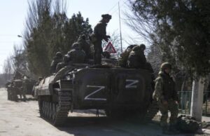 Росіяни розстріляли полоненого воїна ЗСУ на Покровському напрямку Росіяни-розстріляли-полоненого-воїна-ЗСУ-на-Покровському-напрямку