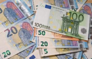 “Європа живе між страхом та жадібністю”: економіст розкрив, хто дасть гроші Україні “Європа-живе-між-страхом-та-жадібністю”:-економіст-розкрив,-хто-дасть-гроші-Україні