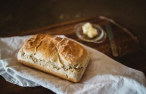 Що зробити, аби хліб довго не черствів: блогерка показала один дієвий лайфхак Що-зробити,-аби-хліб-довго-не-черствів:-блогерка-показала-один-дієвий-лайфхак