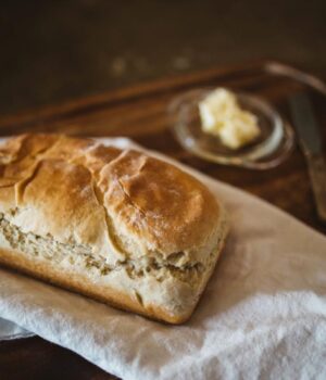 Що-зробити,-аби-хліб-довго-не-черствів:-блогерка-показала-один-дієвий-лайфхак
