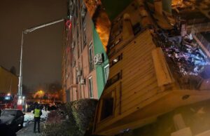 Росія масовано обстріляла Київ: частина міста без світла, є загиблий та поранені Росія-масовано-обстріляла-Київ:-частина-міста-без-світла,-є-загиблий-та-поранені