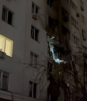 Ворог-масовано-атакував-Київ-та-область:-частина-міста-без-світла,-є-загиблі-та-поранені Ворог-масовано-атакував-Київ-та-область:-частина-міста-без-світла,-є-загиблі-та-поранені