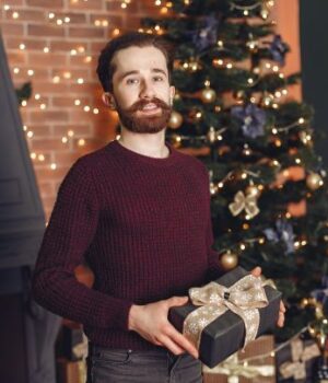 Що категорично-не можна-дарувати-чоловікам-на Новий-рік-2026:-поради-нумерологів