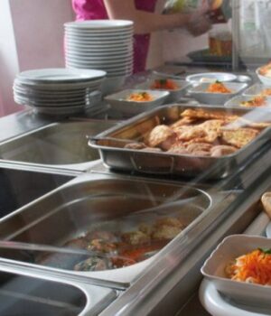 На-Волині-відкрили-безкоштовну-їдальню:-хто-зможе-там-харчуватися