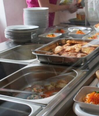 На Волині відкрили безкоштовну їдальню: хто зможе там харчуватися На-Волині-відкрили-безкоштовну-їдальню:-хто-зможе-там-харчуватися