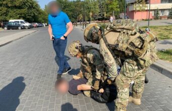 У Луцьку після сварки і стресу підприємець пішов стріляти у працівників ТЦК: як покарали У-Луцьку-після-сварки-і-стресу-підприємець-пішов-стріляти-у-працівників-ТЦК:-як-покарали
