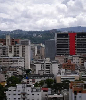 США-закрили-повітряний-простір-над-Венесуелою:-з&apos;явилась-відповідь-Каракаса