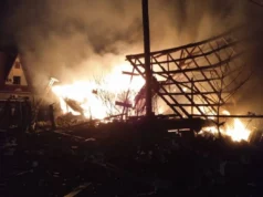 Атака на Дніпропетровщину: дві людини зазнали поранень, чоловік у важкому стані Атака-на-Дніпропетровщину:-дві-людини-зазнали-поранень,-чоловік-у-важкому-стані