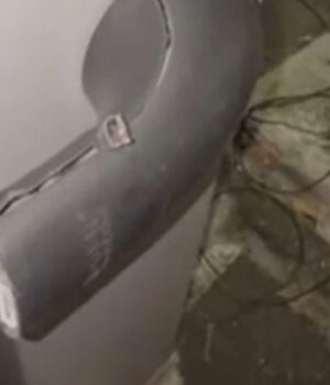 У-Луцьку-судили-студента,-який-вночі-зламав-шлагбаум-на-Театральному-майдані У-Луцьку-судили-студента,-який-вночі-зламав-шлагбаум-на-Театральному-майдані