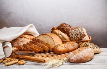 Пшеничний чи білий хліб: дієтолог пояснила, що корисніше Пшеничний-чи-білий-хліб:-дієтолог-пояснила,-що-корисніше