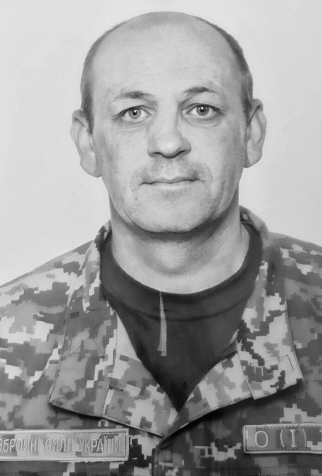 4 листопада на Донеччині загинув наш Захисник Сергій Ярощук 4 листопада на Донеччині загинув наш Захисник Сергій Ярощук