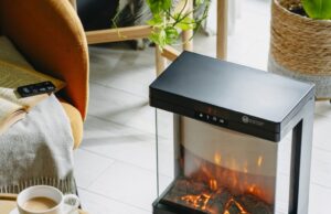 Електричний камін Adler AD 7755 з 3D полум’ям та пультом Електричний камін Adler AD 7755 з 3D полум'ям та пультом