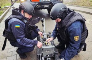Рятувальники ДСНС провели унікальну операцію з розмінування у Вишгороді (фото) Рятувальники-ДСНС-провели-унікальну-операцію-з-розмінування-у-Вишгороді-(фото)