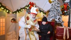 Зимова підтримка, бронювання, нові графіки потягів і поштові тарифи. Що зміниться у грудні Зимова-підтримка,-бронювання,-нові-графіки-потягів-і-поштові-тарифи.-Що-зміниться-у-грудні