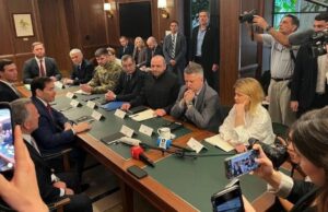 У мережі показали “стурбованого” Кислицю на переговорах у США: дипломат відповів У-мережі-показали-“стурбованого”-Кислицю-на-переговорах-у-США:-дипломат-відповів