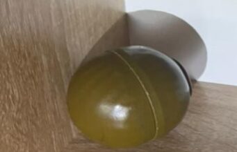 На Волині чоловік приніс з гаража гранату та погрожував її підірвати На-Волині-чоловік-приніс-з-гаража-гранату-та-погрожував-її-підірвати