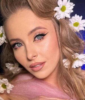 Популярна-українська-акторка-відповіла-на-чутки-про-третю-вагітність