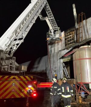 Через-порушення-правил-безпеки-на-Волині-спалахнув-ангар