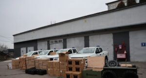 Луцький міський голова повіз на фронт чергову партію допомоги від громади на понад 16 млн... Луцький-міський-голова-повіз-на-фронт-чергову-партію-допомоги-від-громади-на-понад-16-млн.