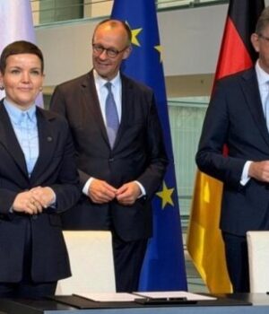 Німеччина-передала-Польщі-десятки-культурних-артефактів,-викрадених-під-час-Другої-світової