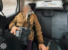 Патрульні у Луцьку повернули додому бабцю, яка заблукала Патрульні-у-Луцьку-повернули-додому-бабцю,-яка-заблукала