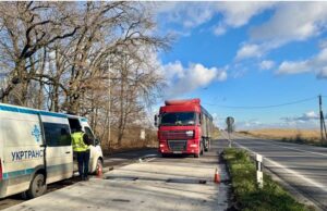 У грудні на дорогах Волині мобільні групи перевірятимуть транспорт У-грудні-на-дорогах-Волині-мобільні-групи-перевірятимуть-транспорт