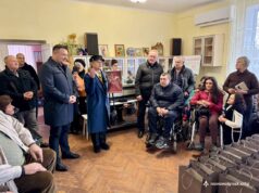Діалог з «Довірою»: міський голова Нововолинська відвідав людей з інвалідністю Діалог-з-«Довірою»:-міський-голова-Нововолинська-відвідав-людей-з-інвалідністю