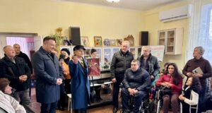 Діалог з «Довірою»: міський голова Нововолинська відвідав людей з інвалідністю Діалог-з-«Довірою»:-міський-голова-Нововолинська-відвідав-людей-з-інвалідністю