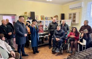 Діалог з «Довірою»: міський голова Нововолинська відвідав людей з інвалідністю Діалог-з-«Довірою»:-міський-голова-Нововолинська-відвідав-людей-з-інвалідністю