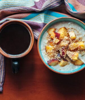 З-чим-їсти-вівсянку:-експерти-назвали-продукт,-який-перетворить-кашу-на-справжній-суперфуд З-чим-їсти-вівсянку:-експерти-назвали-продукт,-який-перетворить-кашу-на-справжній-суперфуд