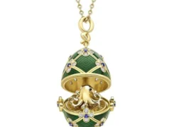 Житель Нової Зеландії з’їв підвіску Фаберже вартістю 19 000 доларів Житель-Нової-Зеландії-з’їв-підвіску-Фаберже-вартістю-19-000-доларів