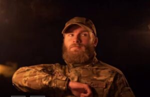 У Луцьку бійцям «Любарта» вручили шеврони хорунжої служби. ВІДЕО У-Луцьку-бійцям-«Любарта»-вручили-шеврони-хорунжої-служби.-ВІДЕО