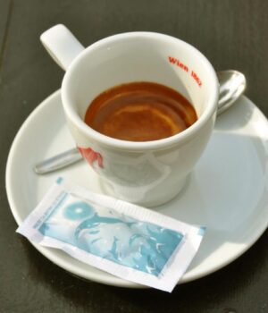 Чи-можна-пити-каву-щодня:-дієтологи-назвали-всі-за-і-проти