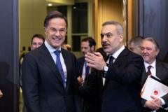 У НАТО хвалять Трампа, але не вірять, що Путін зупиниться в Україні У-НАТО-хвалять-Трампа,-але-не-вірять,-що-Путін-зупиниться-в-Україні