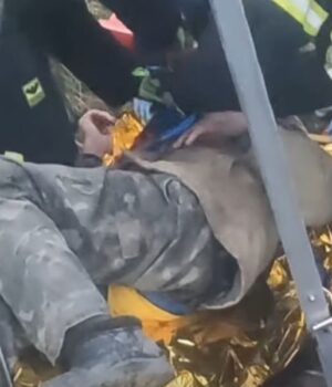 Поблизу-Луцька-чоловік-впав-у-занедбаний-колодязь