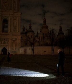 Чому-більше-світла-дають-вночі,-а не вдень:-пояснення-ДТЕК Чому-більше-світла-дають-вночі,-а не вдень:-пояснення-ДТЕК