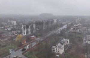 Морпіхи заявили про оточення Мирнограда. Що відбувається в місті? Морпіхи-заявили-про-оточення-Мирнограда.-Що-відбувається-в-місті?