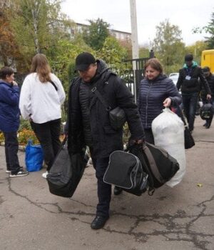 Евакуація-з-Донеччини:-за-два-тижні-у-безпечні-регіони-розселили-майже-90-людей